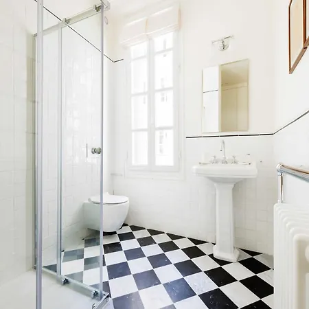 Apartment Superb In The Heart Of The Marais